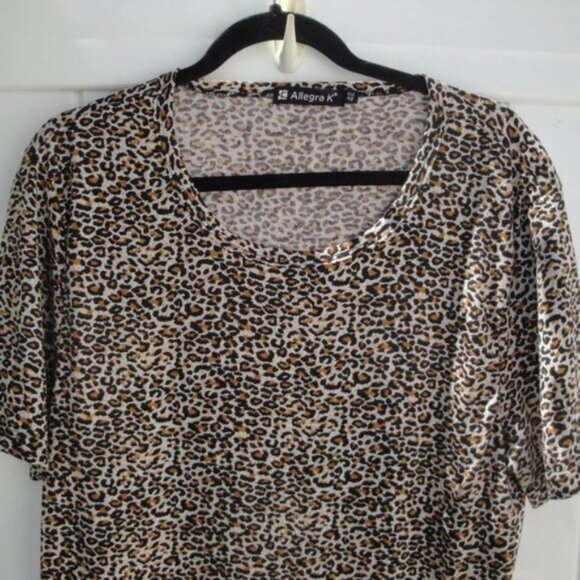 Allegra K Top Women's Size 42=Large Short Sleeve Knit Animal Print - Picture 2 of 3